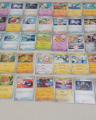70 carte gioco pokemon giapponese