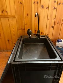 Lavandino da campeggio