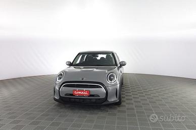 MINI Mini 5 Porte 1.5 Cooper Essential 5 porte