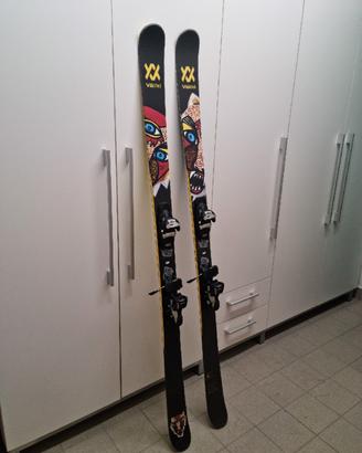 Sci Völkl Bash 86 - h 180cm (con attacchi Marker)