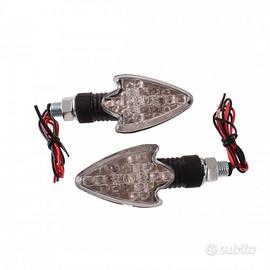 Coppia frecce a led per moto effetto carbonio Far 