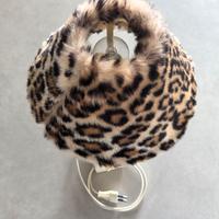 Abat-jour con paralume in peluche leopardato