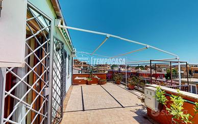 ATTICO RISTRUTTURATO CON AMPIO TERRAZZO