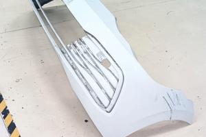 PARAURTO ANTERIORE GOLF 8