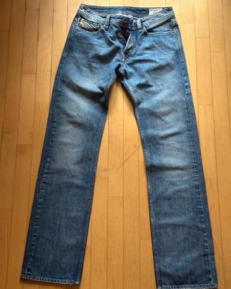 Jeans Diesel modello Viker W31 L34