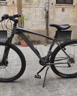Bicicletta Mountain Bike