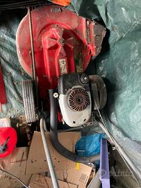 Tagliaerba a scoppio