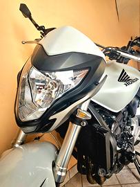 Honda Hornet CB600 F "naked"