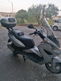 scooter moto MALAGUTI MADISON RS250