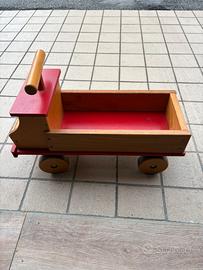 Camioncino in legno anni 70'.