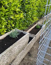 Vaso/fioriera in graniglia di cemento