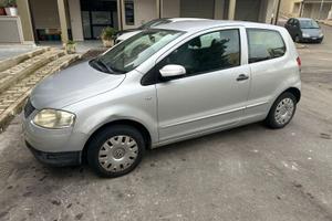 Volkswagen Fox 1.4 TDI (2010)