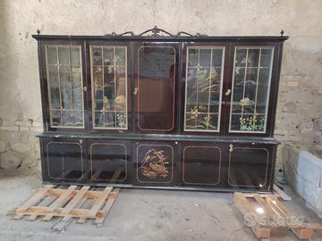 Vetrina - credenza - mobile - cassettiera - tavolo