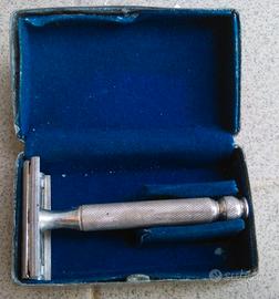 ANTICO RASOIO MARCA GILLETTE IN SCATOLA DI METALLO