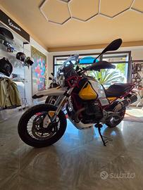 Moto Guzzi V85 TT Evocative