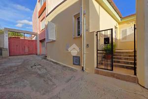 CASA SEMINDIPENDENTE A VILLAPUTZU