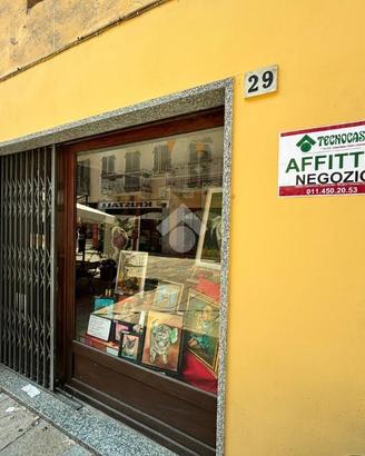 NEGOZIO A CIRIÈ
