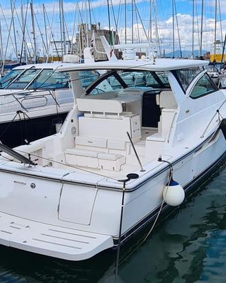 Tiara 4200 Open