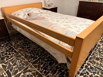 Letto da degenza elettrico in legno 1 piazza e 1/2
