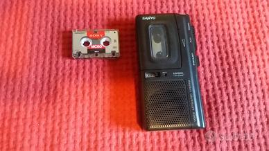 Sanyo mini registratore portatile fine anni 80 - Audio/Video In