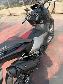 TMAX 25th ANNIVERSARY
