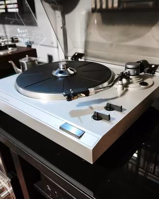 🎵giradischi jvc con testina originale nuova 