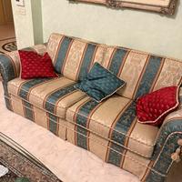 Due divani tre e due posti