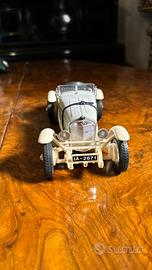 Mercedes SSKL 1931 modellino 1:18 Bburago