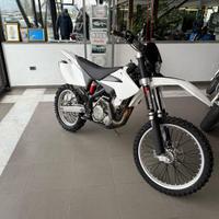 Moto enduro