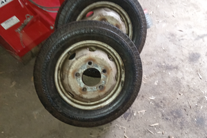 Gomme e cerchi Nissan cabstar trade