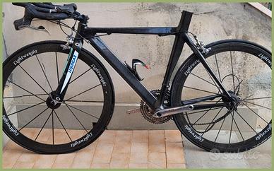 Triathlon carbon – telaio agile e performante