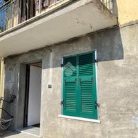 4 LOCALI A PODENZANA