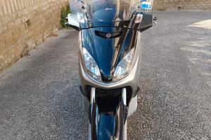 Yamaha XMAX 250