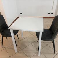 Tavolo bianco 70 × 70 + 2 sedie