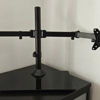 Supporto doppio monitor da scrivania