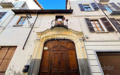 BILOCALE PER INVESTIMENTO NEL CENTRO STORICO!