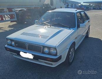 Lancia delta hf