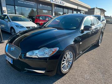 Jaguar XF 2.7D V6 Luxury