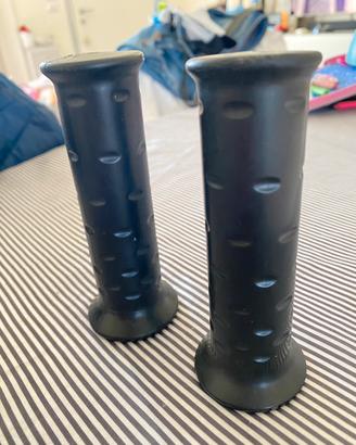 Manopole Aprilia Scarabeo 100 4T