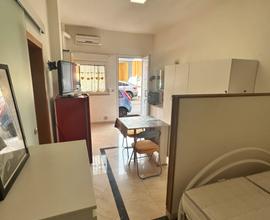 Appartamento monolocale ad Aradeo ammobiliato