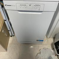 Lavastoviglie 10 coperti CDPH 2L1049W Candy Brava