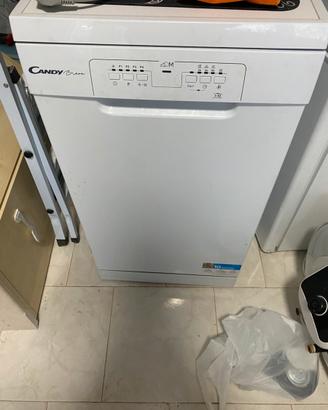 Lavastoviglie 10 coperti CDPH 2L1049W Candy Brava