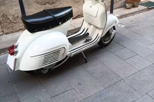 Vespa GS