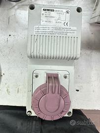 Gewiss presa con trasformatore 24V