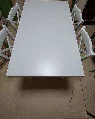 Tavolo bianco Laccato 140x80 Allungabile a 220 cm.