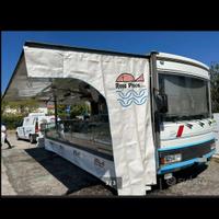Auto negozio food Track
