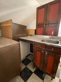 Cucina anni '80 in legno massello - da sistemare