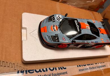 Minichamps McLaren F1 Gtr 1/18