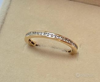 Anello in oro 750 e diamanti 