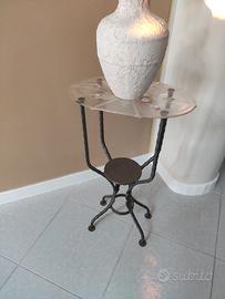 Tavolino in ferro battuto pieno